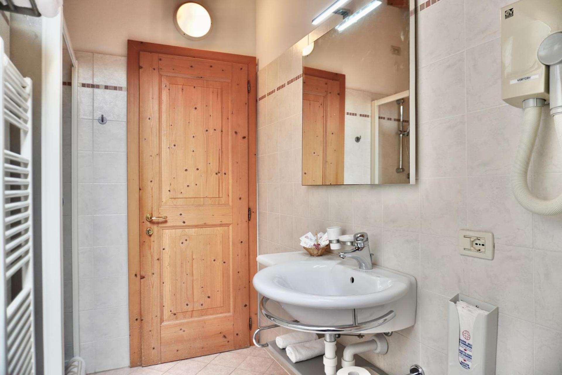 Hotel Garni Civetta Selva di Cadore Bagian luar foto