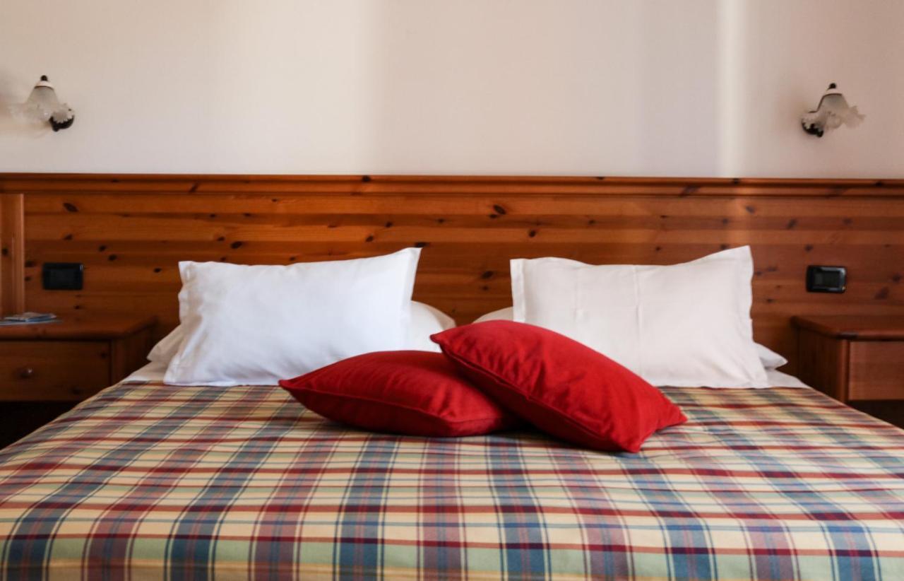 Hotel Garni Civetta Selva di Cadore Bagian luar foto